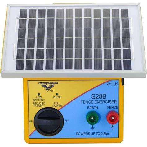 THUNDERBIRD SOLAR ENERGISER S30B+RECHARGEABLE BATTERY 3KM